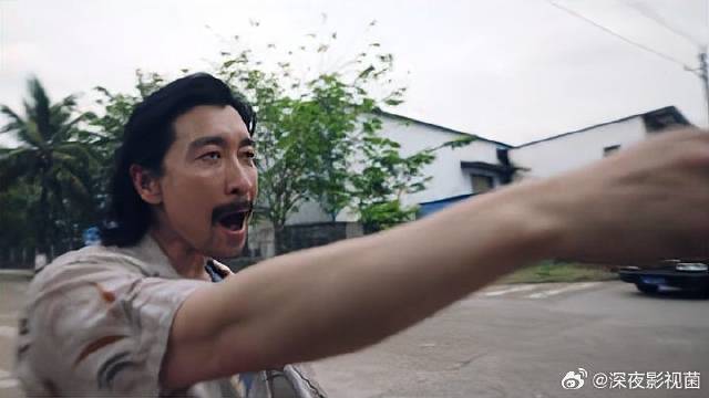 王千源好疯，一声吼叫吓得赵今麦当场摔倒！