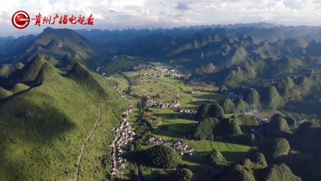 百余辆房车集结贵州开启最美旅居