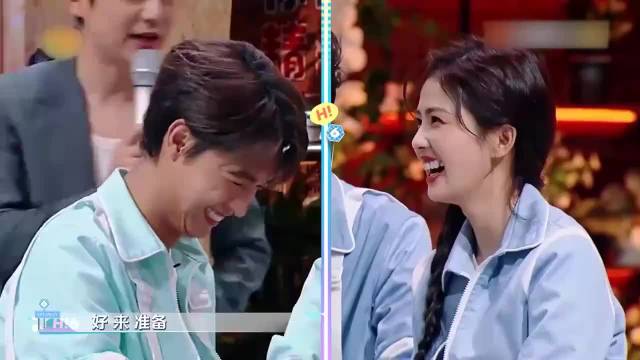 王鹤棣迅速拿起盾牌阻挡，怎料老秦一杯水泼白鹿腿上