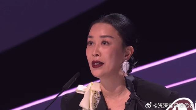 那英质疑投票公正性，全场观众狂起哄，连何炅都结巴