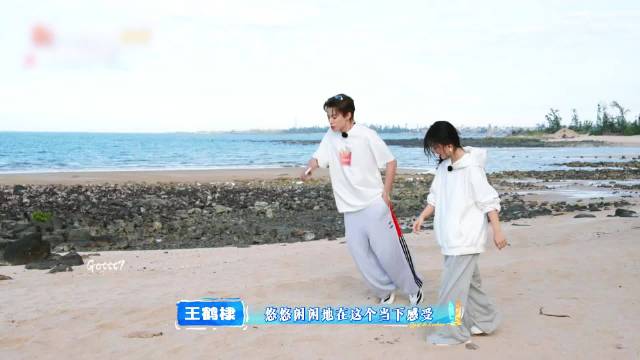 王鹤棣沈月时隔八年再唱情非得已