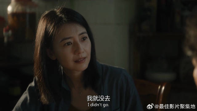 高圆圆和大妈闲聊，大妈一句话太有道理，下秒转脸就忘