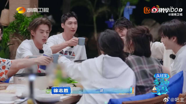 明明是弟弟，却操着哥哥的心，棣棣太让人安心了