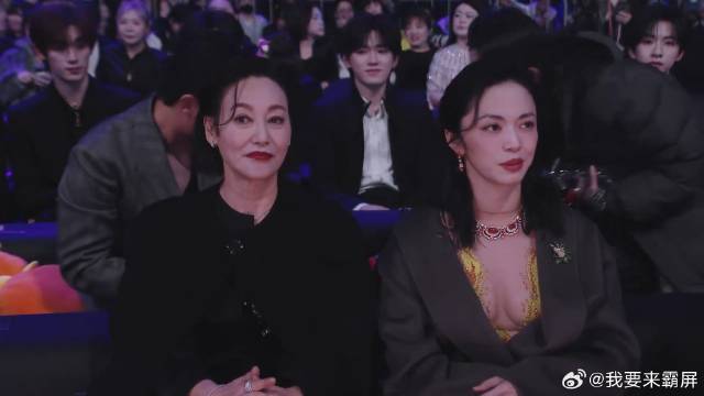 姚晨不愧是“大”姚！纱裙展示逆天身材，看一眼直接让人心跳加速