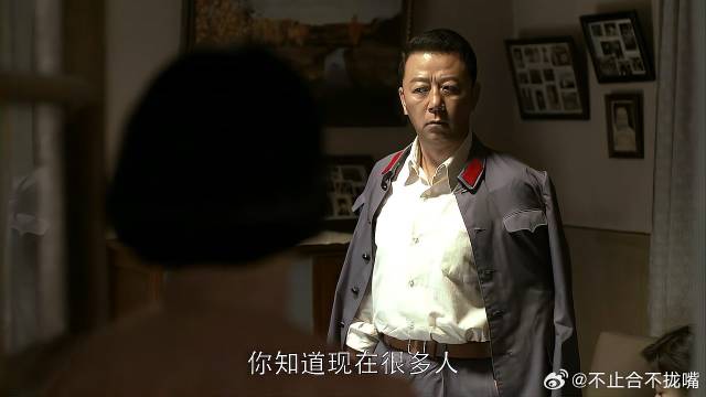 老丁有老寒腿，德华心疼要送狗皮褥子，江德福：傻女人