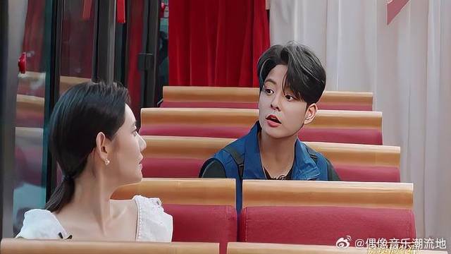 秋瓷炫：恋爱学中文，可爱爆棚！