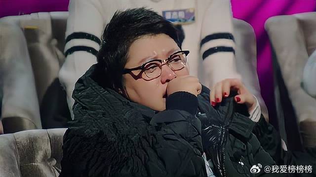 最喜欢的歌手离开，韩红为她惋惜，当场泪崩：我不想参加了