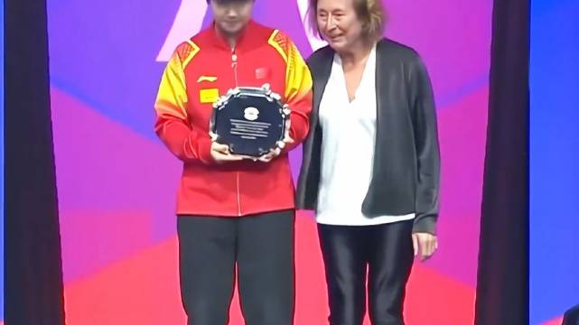 孙颖莎再创生涯记录，巴黎圆梦进行时