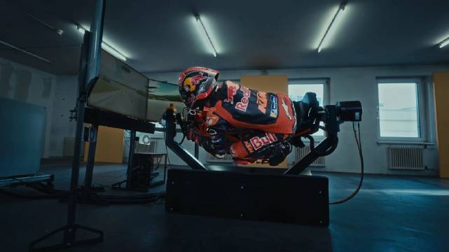 MotoGP车迷将有机会体验骑乘大奖赛赛车的感觉