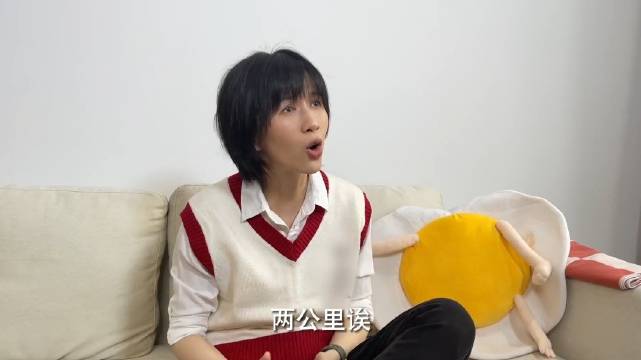 papi酱谈妈妈辈节约行为，00后称两公里很近