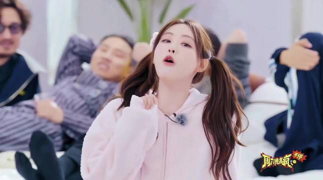 祝绪丹汪铎同框反差大，仙侠脸秒变相声搭档