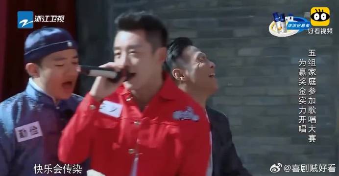 张韶涵郑恺嗨唱《快乐崇拜》，被女神的气质圈粉！