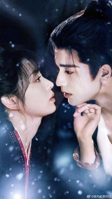 《逐玉》张凌赫田曦薇的互动，为何被称为‘去工业糖精’式宣传？