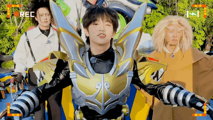 《周五晚高疯》里穆祉丞教魏大勋、杨迪跳舞的名场面是哪一期？