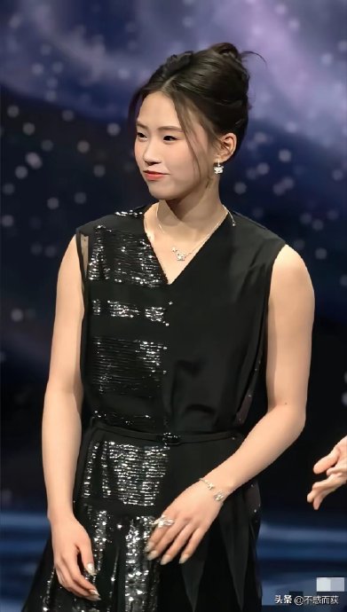 这次封面拍摄对全红婵的个人成长和职业生涯意味着什么？