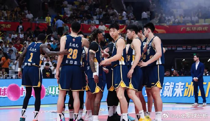 绝杀之痛！广东男篮本赛季4次遭对手读秒绝杀，杜锋的20分哲学为何失灵？