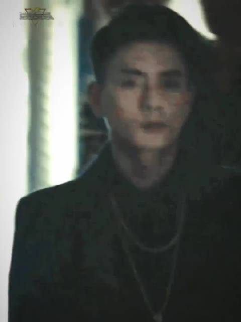 黄宗泽赞王嘉尔又帅又搞笑，回应撞脸显高情商