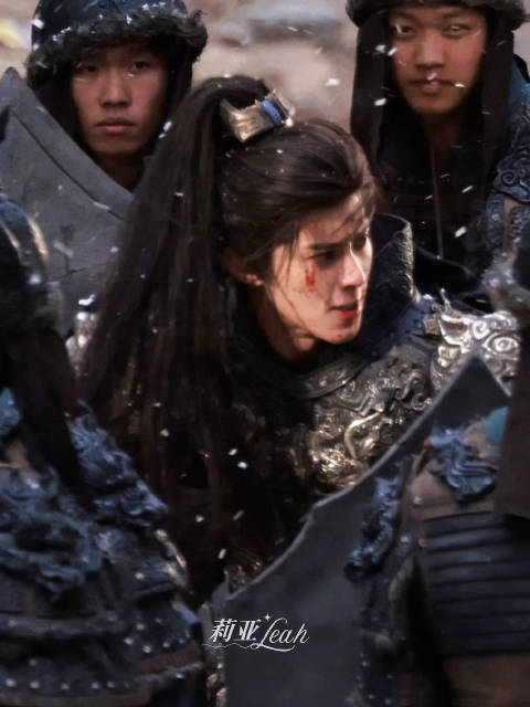 王鹤棣将门独后骑马路透曝光