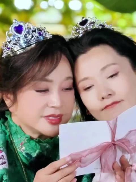 谁还记得刘晓庆写给何赛飞的信，当时看节目真是嗑死我了，又能看到互动了