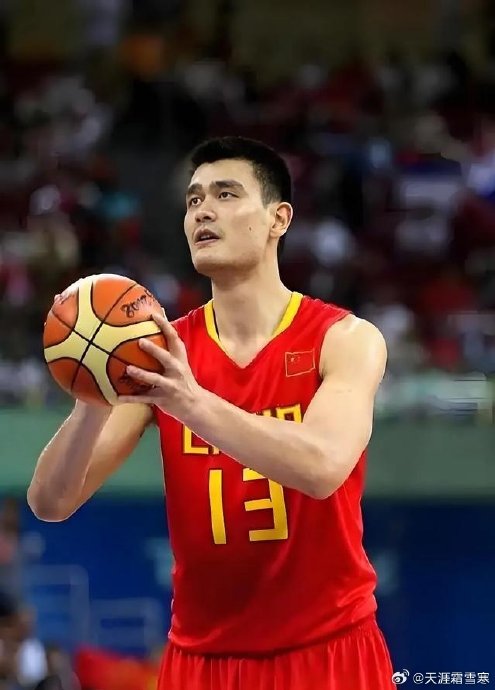 对比姚明时期，这支上海男篮的夺冠机会和阵容有何不同？