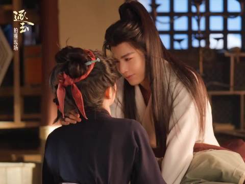 田曦薇张凌赫逐玉花絮互动甜蜜引二搭呼声