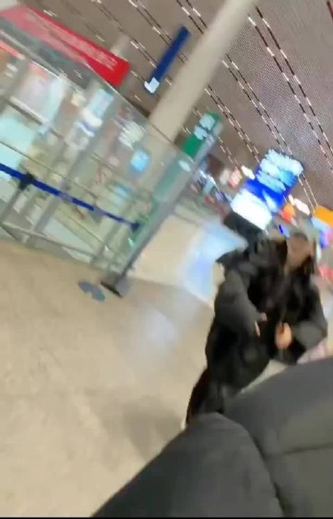 张艺凡团队工作氛围欢乐，被戏称陪大小姐演戏