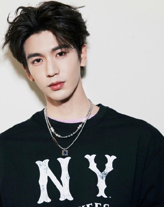 《花儿与少年》导演证实接触宋威龙张凌赫