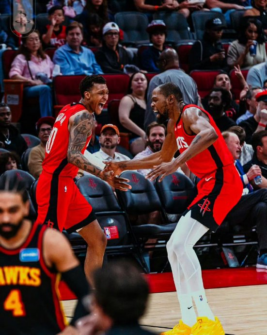 火箭队其他球员在加时赛阶段表现如何，是否过度依赖申京？