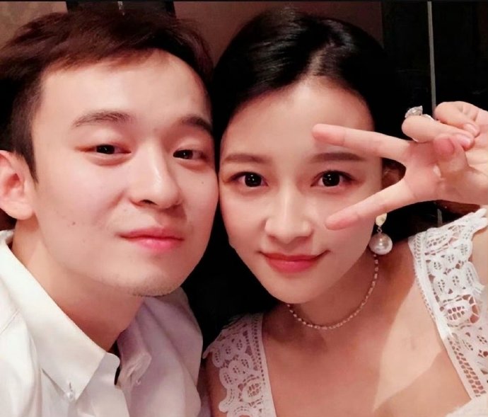 董子健和孙怡离婚后是怎么维持体面关系并共同抚养女儿的？