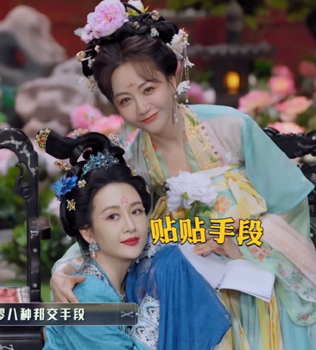 《明星大侦探》第十一季第六案中，王鸥和杨蓉搭档双侦探的具体表现如何？