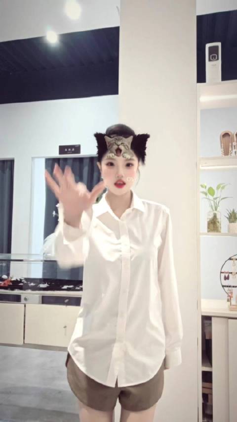 内心一旦平静，外界鸦雀无声，纳斯达克摇