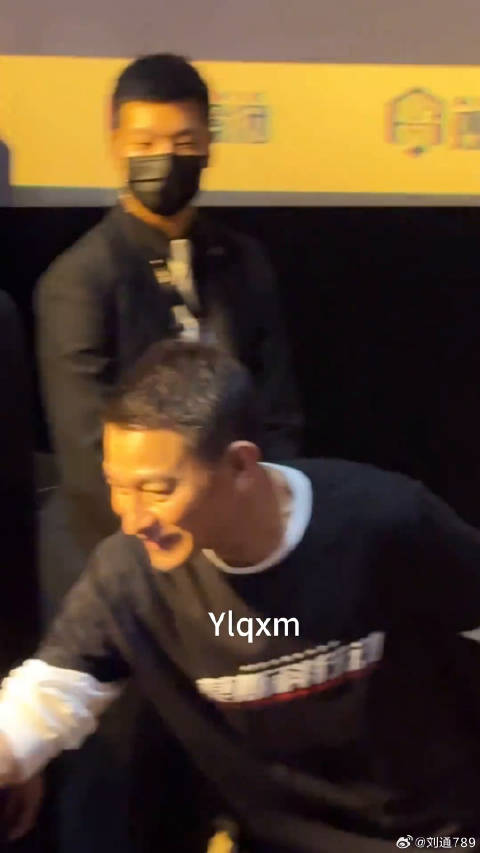 刘德华首映现场好宠粉 莫斯科行动首映礼