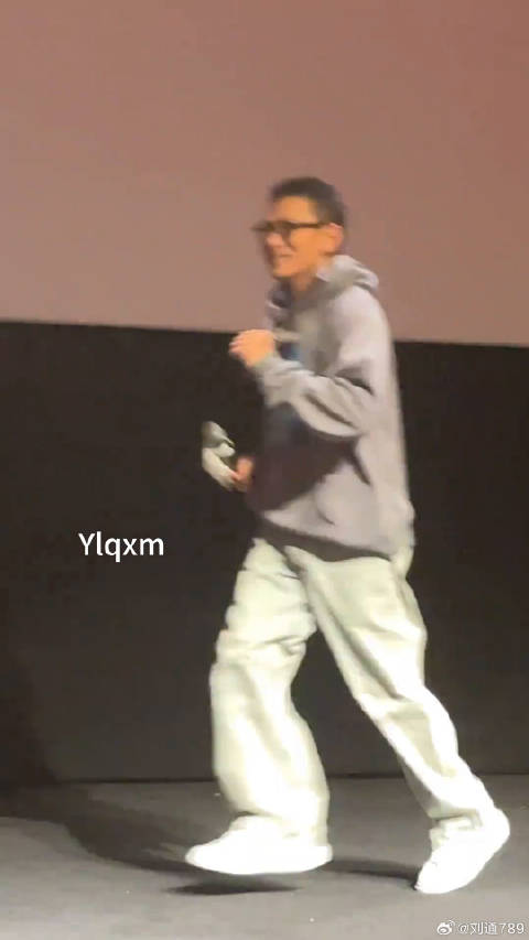 电影潜行上海路演 62岁状态如何？微博VC计划