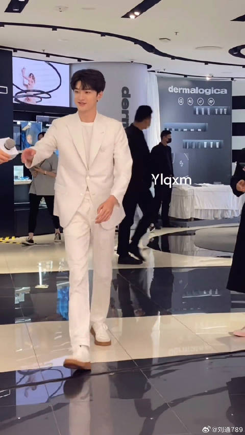 兰蔻 活动 太帅啦