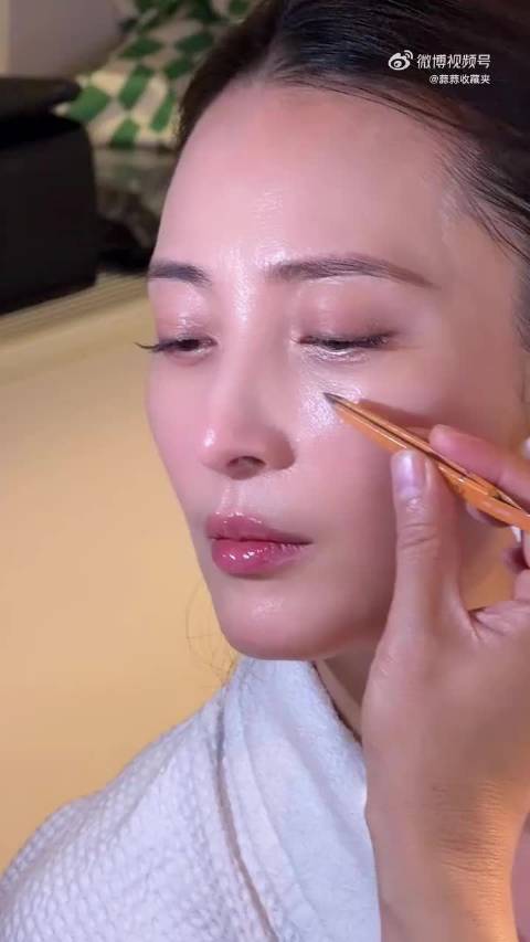 蒋勤勤的化妆vlog 我五十多岁有这个皮肤状态真的无憾了