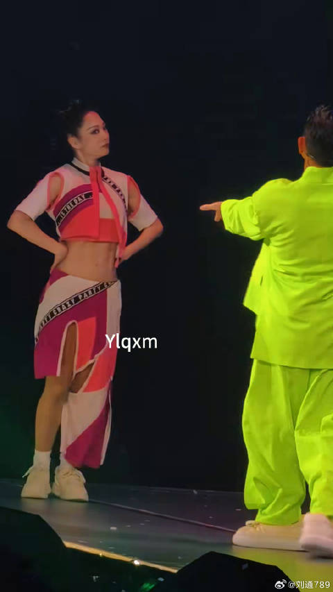 赖文慧 双人舞好有默契 陪伴了华仔20多年的灵魂舞伴微博VC计划