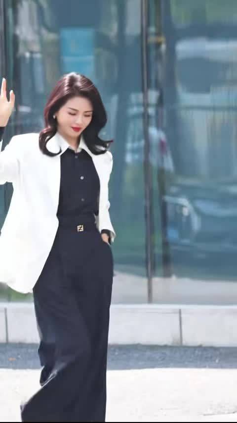 郝蕾刘涛同框展现专业态度，观众期待更多合作