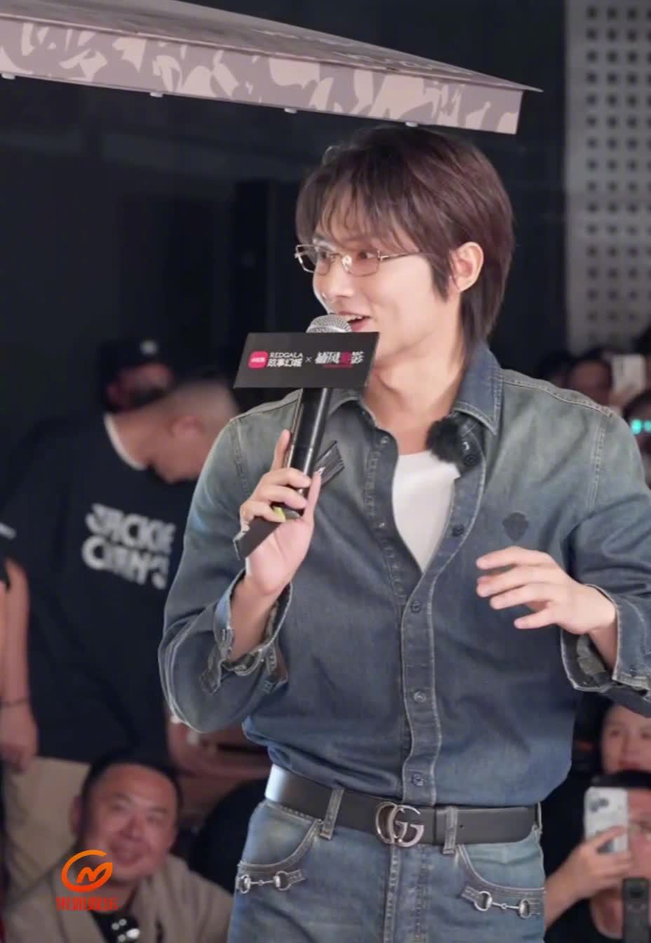 文俊辉redgala推荐捕风追影2，获成龙赞动作片新人佼佼者