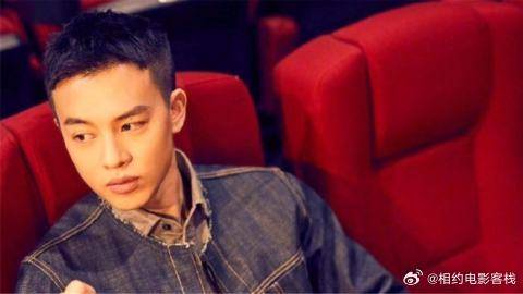 《第一炉香》 杀青 马思纯短发民国风长裙现身