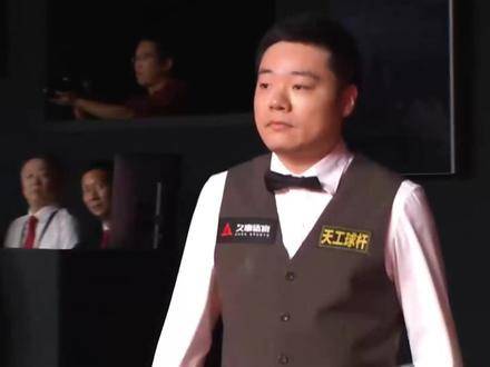 上海大师赛巅峰对决！丁俊晖迎战赵心童，书写中国斯诺克德比新纪元