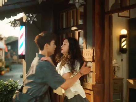 关晓彤携手李昀锐，光芒四射的奇妙时刻！