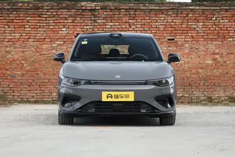 上市三月口碑炸裂！11万买后驱+激光雷达，零跑Lafa5真没偏科。