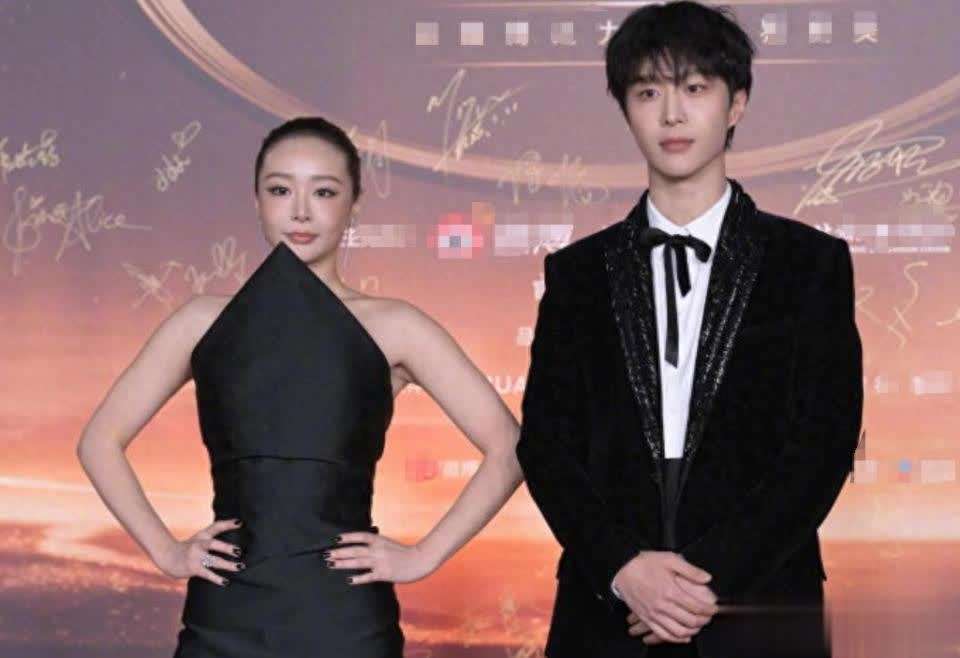 高叶、李宇春、辛芷蕾、杨紫微博之夜红毯造型，谁是你最爱？