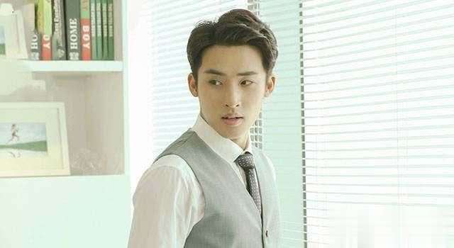 微微一笑很倾城男演员:杨洋自带光环,张彬彬演绎高冷KO