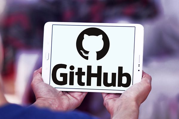 GitHub宣布4月24日起默认使用Copilot用户数据训练AI模型
