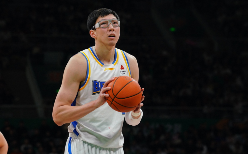 杰曼三分绝杀！北京20分逆转广东 赵睿战旧主轰23分周琦罚球7中1