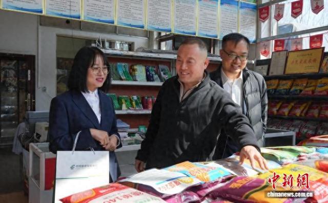 老佟农资配送中心。任丽娜 摄