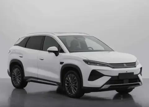 全新比亚迪宋Ultra DM-i曝光，激光雷达+1.5L插混，还看零跑C10？