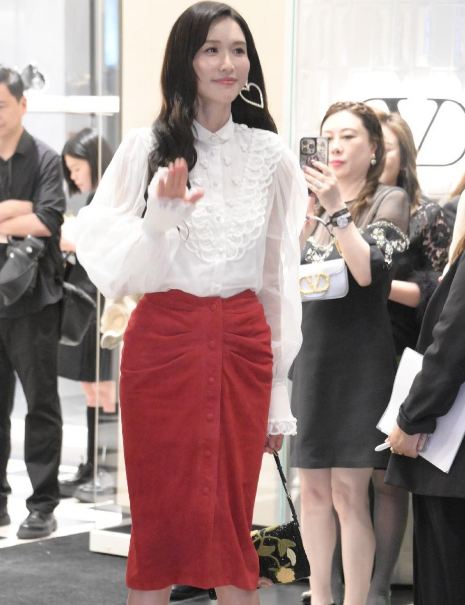 惊喜回归！林志玲时隔8年拍剧，称角色“背负枷锁、渴望自由”戳中当代女性