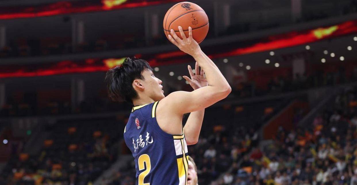 杰曼绝杀，广东主场惨被绝杀却因祸得福，赛后收获三个好消息